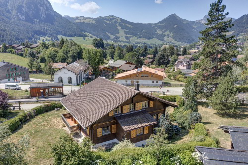 Casa di 6 locali in vendita a Château-d'Oex - immagine 1/6