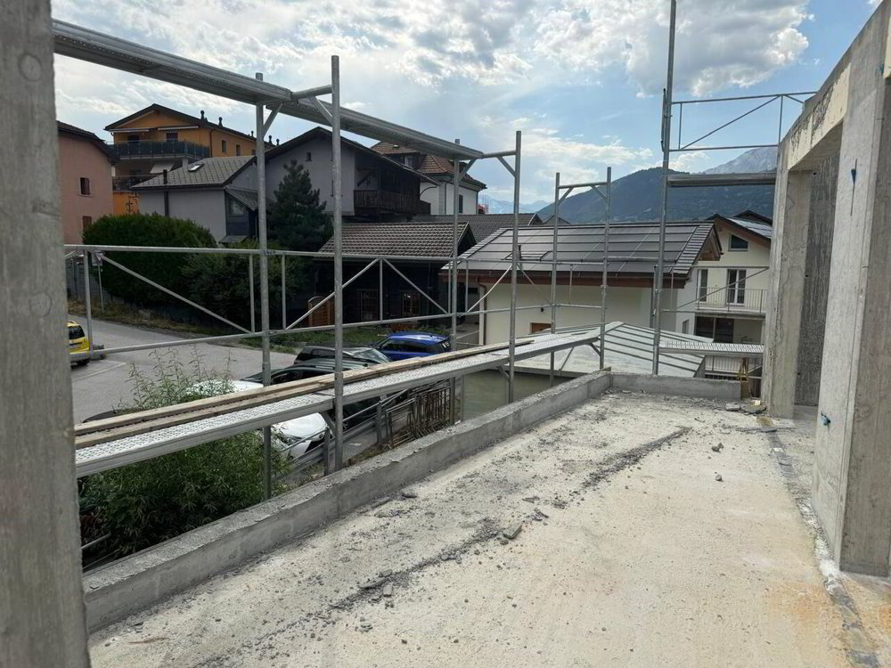 3 rooms Apartment to buy in Chalais - image 1/13
