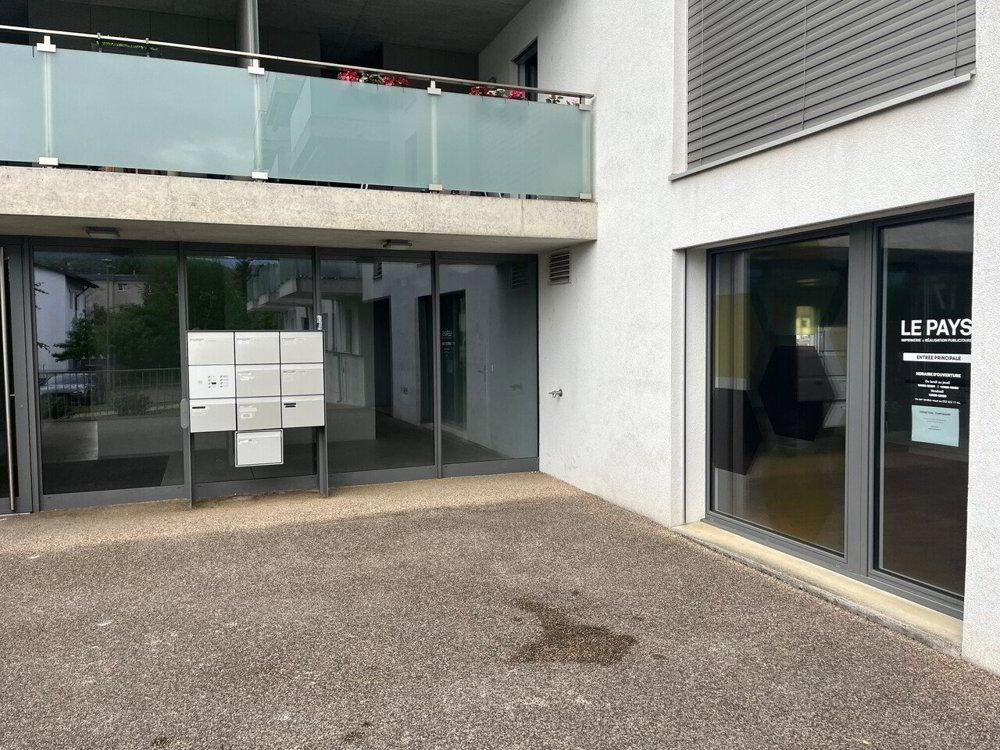 Zauberhafte Gewerbefläche im Erdgeschoss mit 129 m² - Ansicht 2