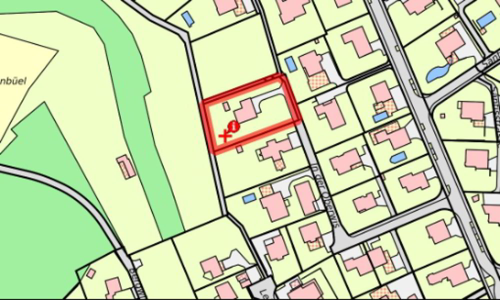 Grundstück mit 1'442 m² mit bestehendem EFH aus dem Jahr 1980