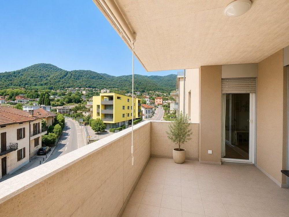 3 rooms Apartment to buy in Vacallo - image 1/11