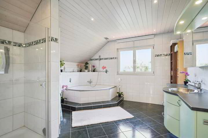5.5 rooms House to buy in Brünisried - image 1/13