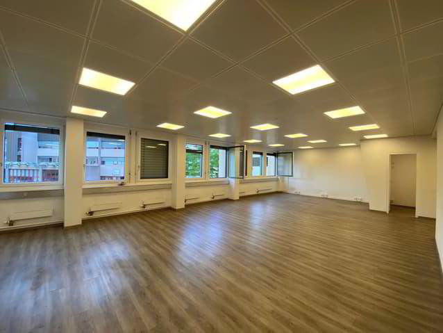 Surfaces administratives à la gare de Chêne-Bourg - Ansicht 3