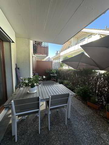 Appartamento di 2 locali in affitto a Rennaz - immagine 1/8