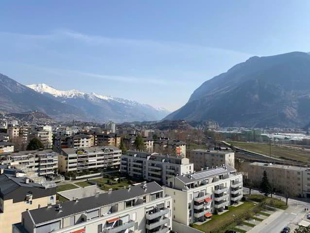 Appartement 2 pièces à louer à Sierre - image 1/8