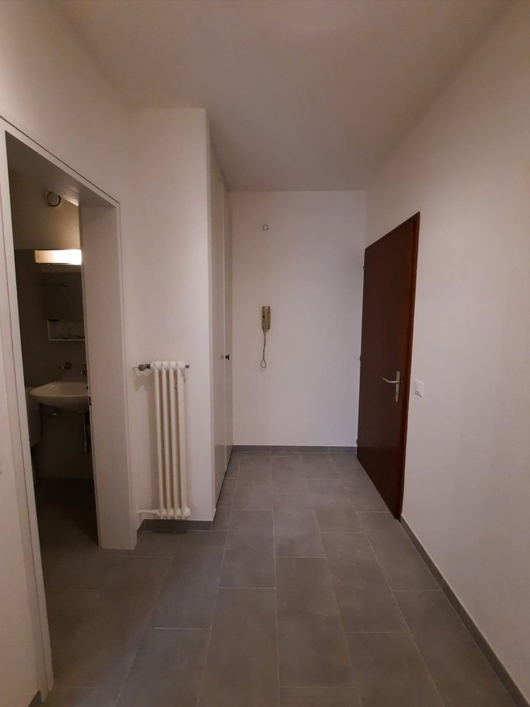 1.5 rooms Apartment for rent in Breganzona - image 1/4