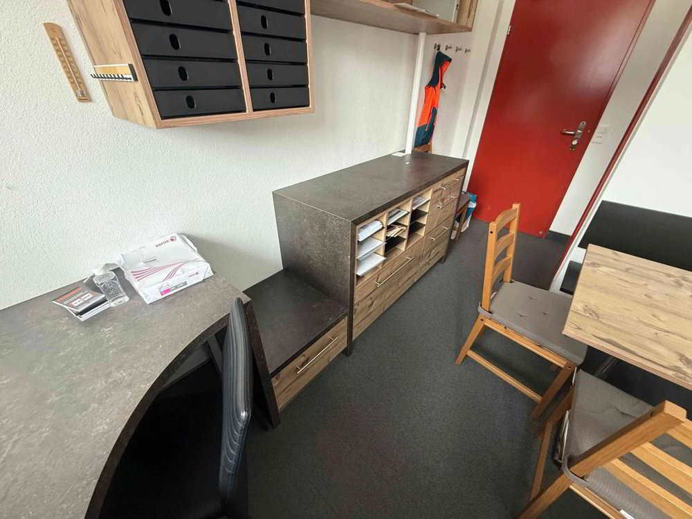 1 rooms Office & Commercial for rent in Bühler - image 1/5
