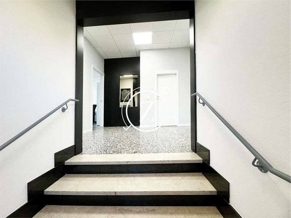 Bureau de 4 pièces en vente à Balerna - Réf V000775 - Ansicht 2