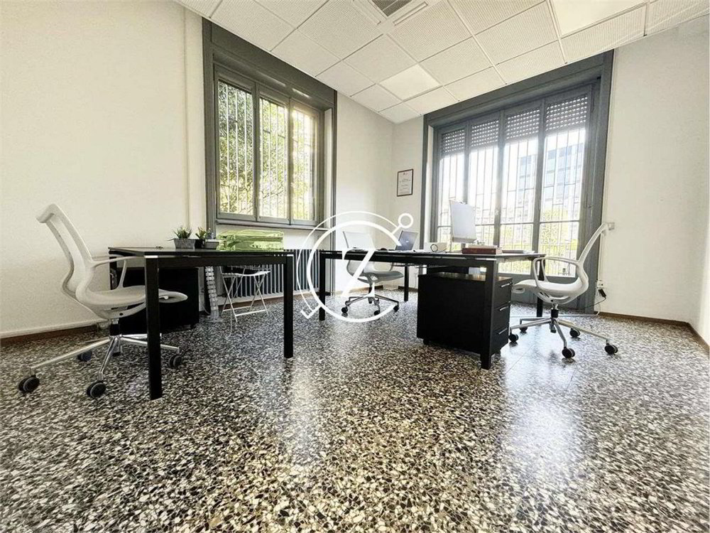Bureau de 4 pièces en vente à Balerna - Réf V000775 - Ansicht 3
