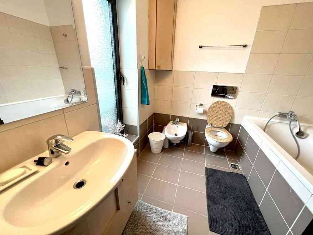 2 rooms Apartment for rent in Winterthur - image 1/7