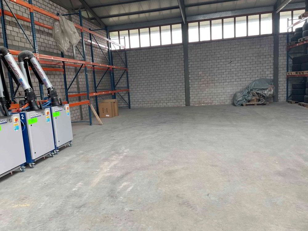 3 rooms Office & Commercial for rent in Thal - image 1/2