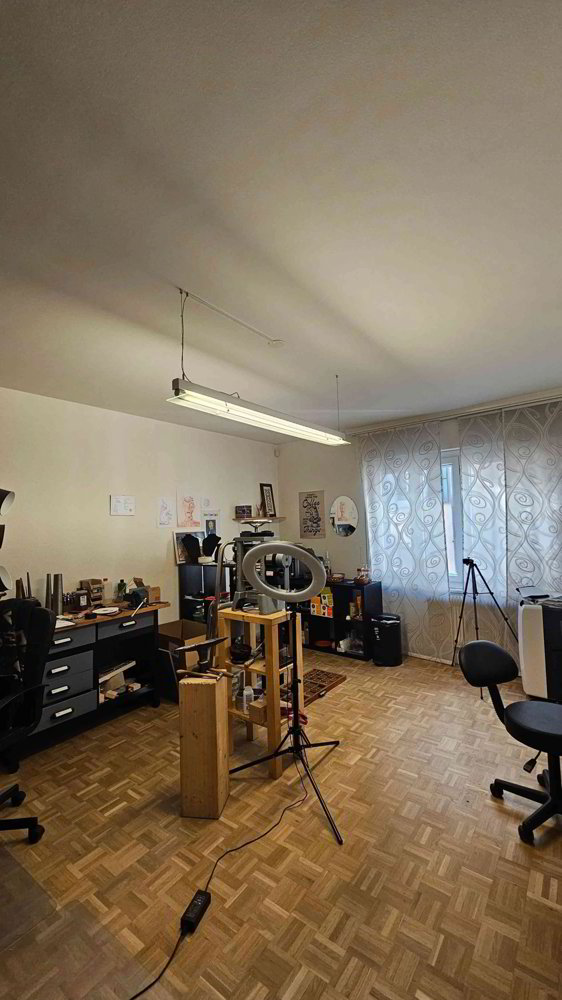 3 rooms Office & Commercial for rent in Sion - image 1/3