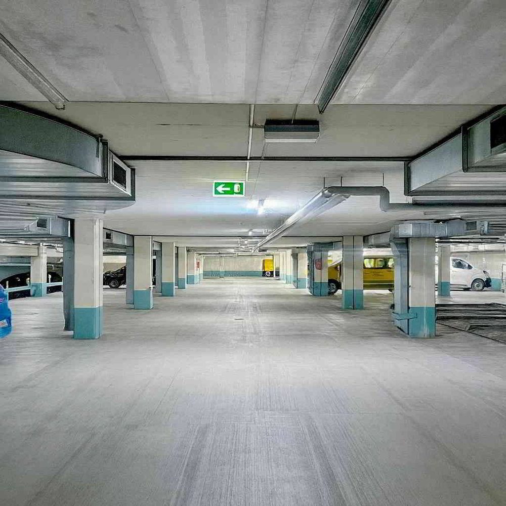 Parking, garage null pièces à louer à Fällanden - image 1/2