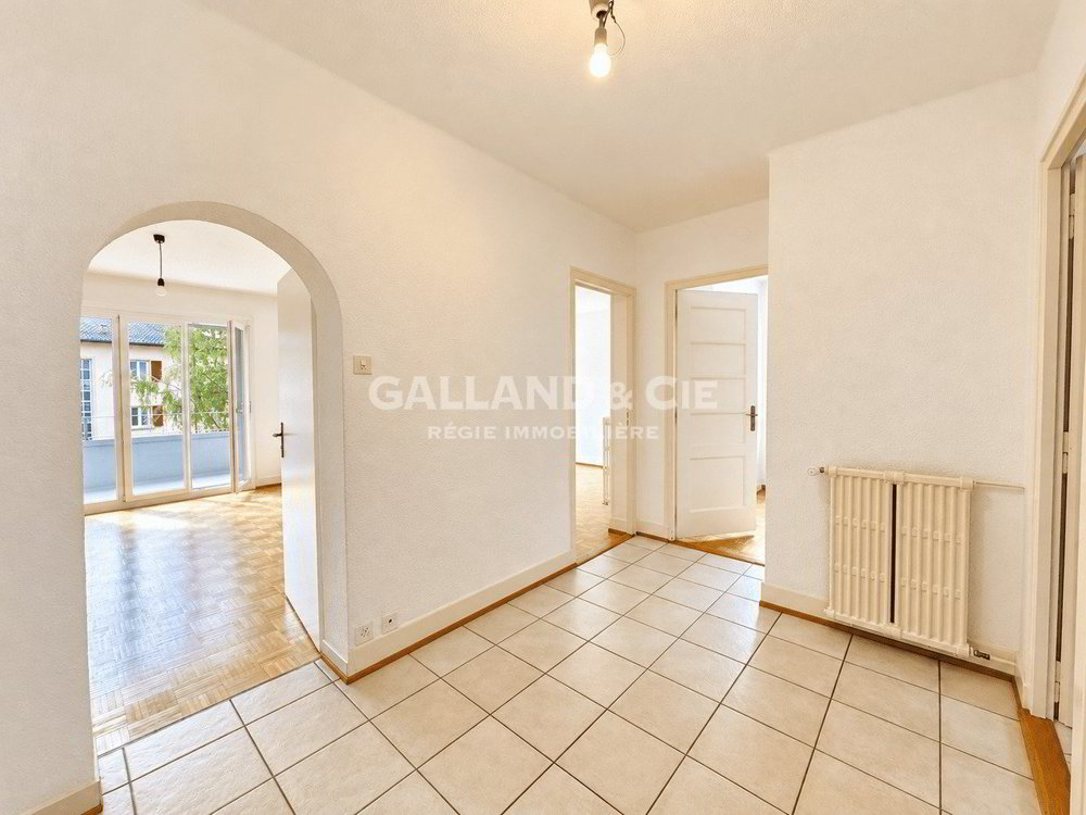 4 rooms Apartment for rent in Lausanne - image 1/6