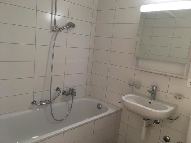 4 Zimmer Wohnung zu vermieten in Peseux - Bild 1/8