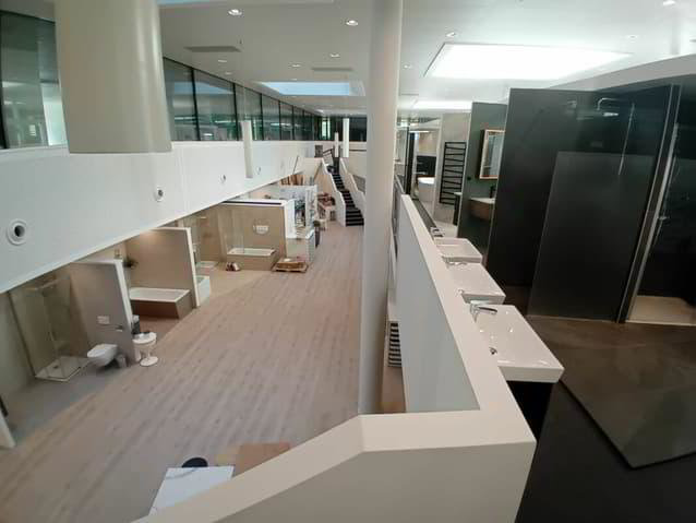 null rooms Office & Commercial for rent in Châtelaine - image 1/5