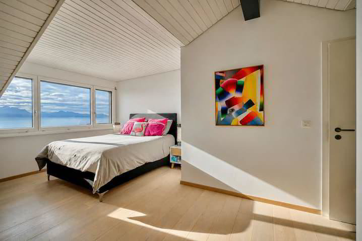 6.5 rooms Apartment to buy in Lutry - image 1/13