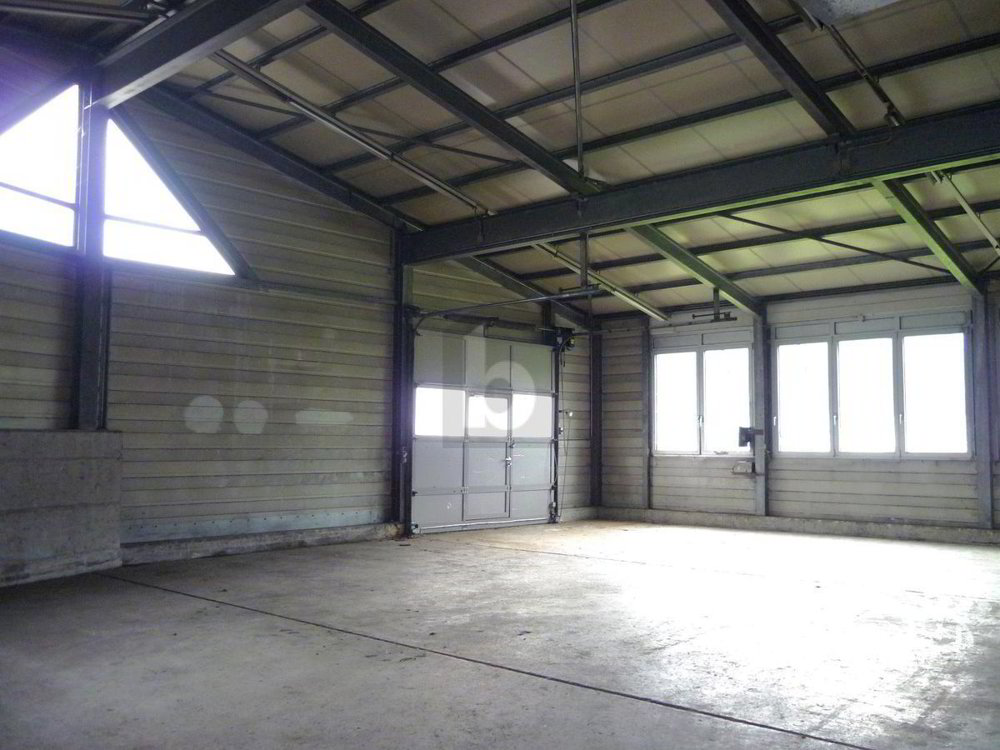 Local commercial de 1 pièce en location à Ste-Croix - 400 m² - Ansicht 3