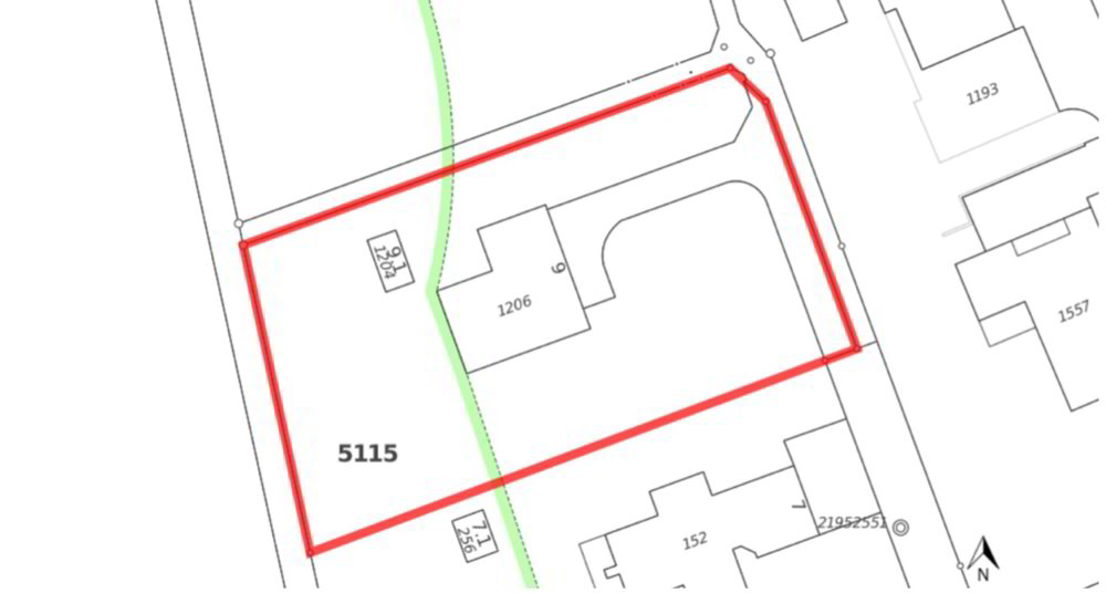EFH (sanierungsbedürftig) mit 1'442 m² grossem Grundstück