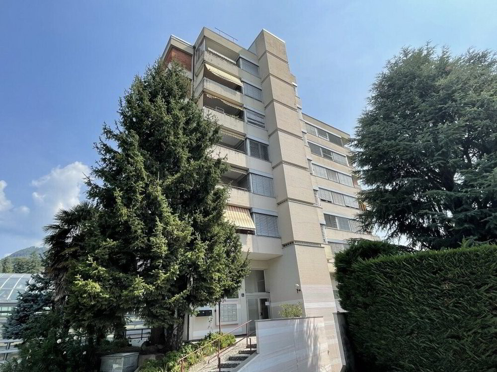 3.5 rooms Apartment to buy in Chiasso - image 1/9