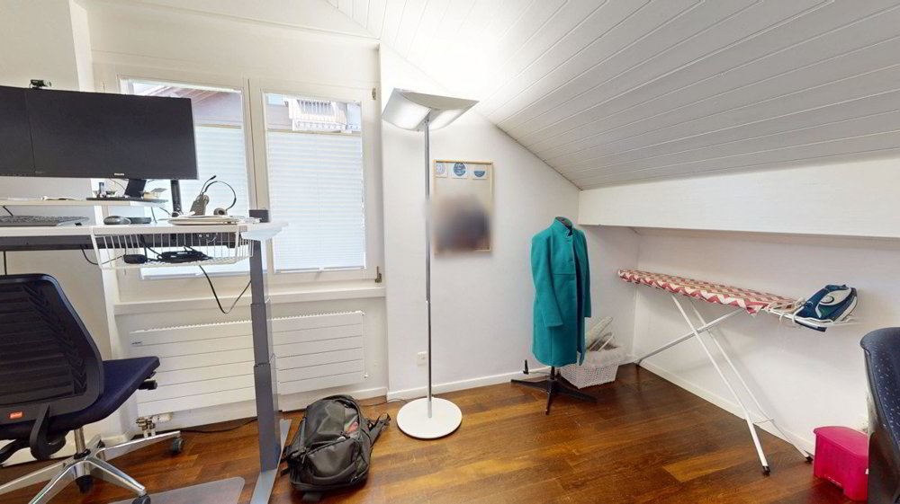4 rooms Apartment to buy in Oberhofen am Thunersee - image 1/13