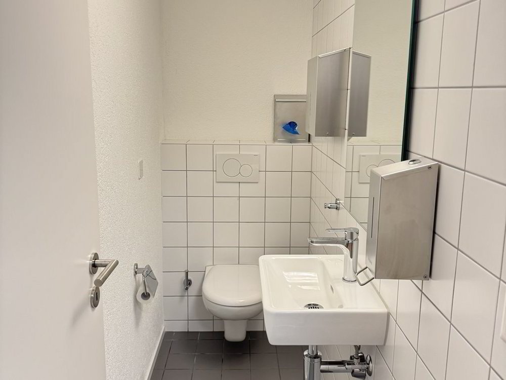 null rooms Office & Commercial for rent in Bern - image 1/7
