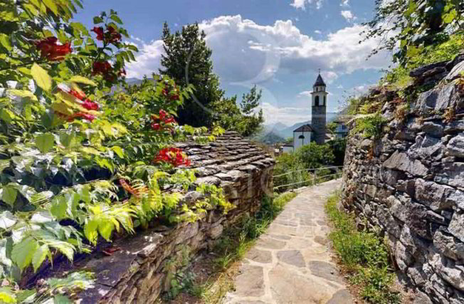 6 rooms House to buy in Intragna - image 1/1