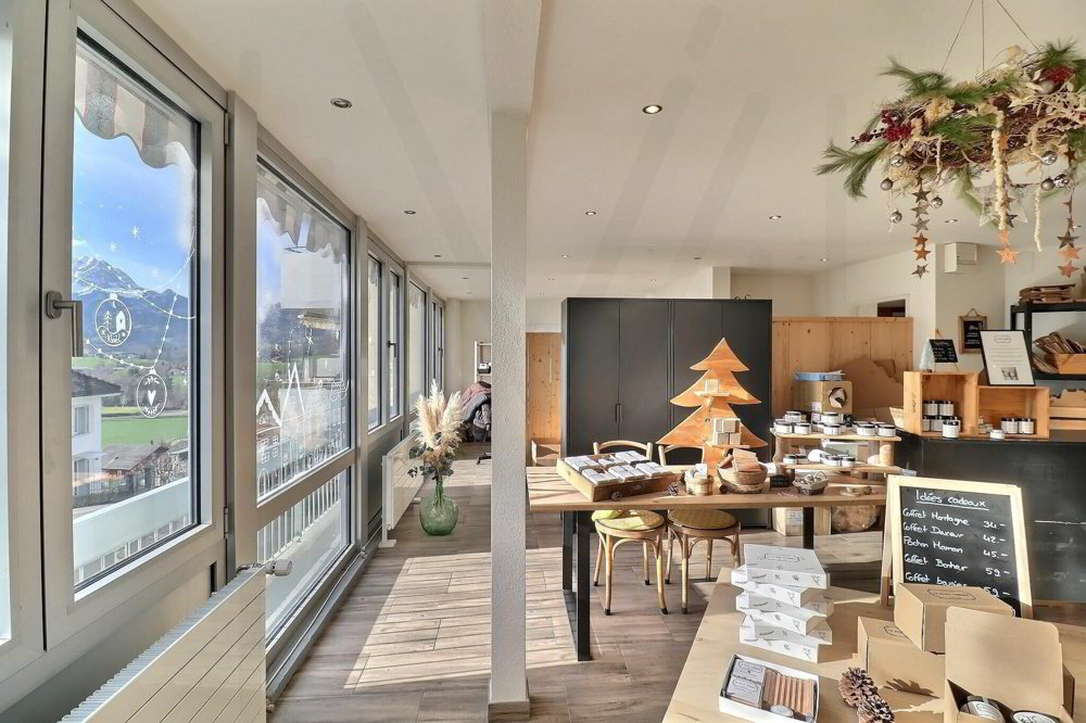 1 Zimmer Büro zu vermieten in Broc - Bild 1/5