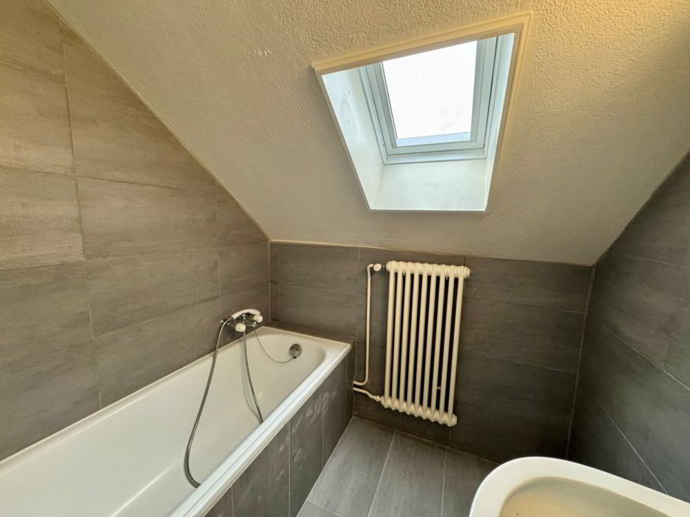 3.5 rooms Apartment for rent in La Chaux-de-Fonds - image 1/5