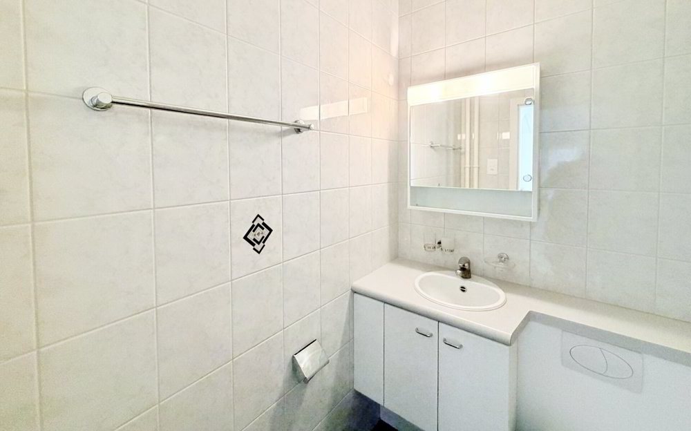 3 rooms Apartment for rent in La Chaux-de-Fonds - image 1/5