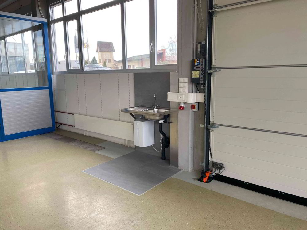 Top-Gewerbehalle ebenerdig und säulenfrei mit automatischem Rolltor - Ansicht 4