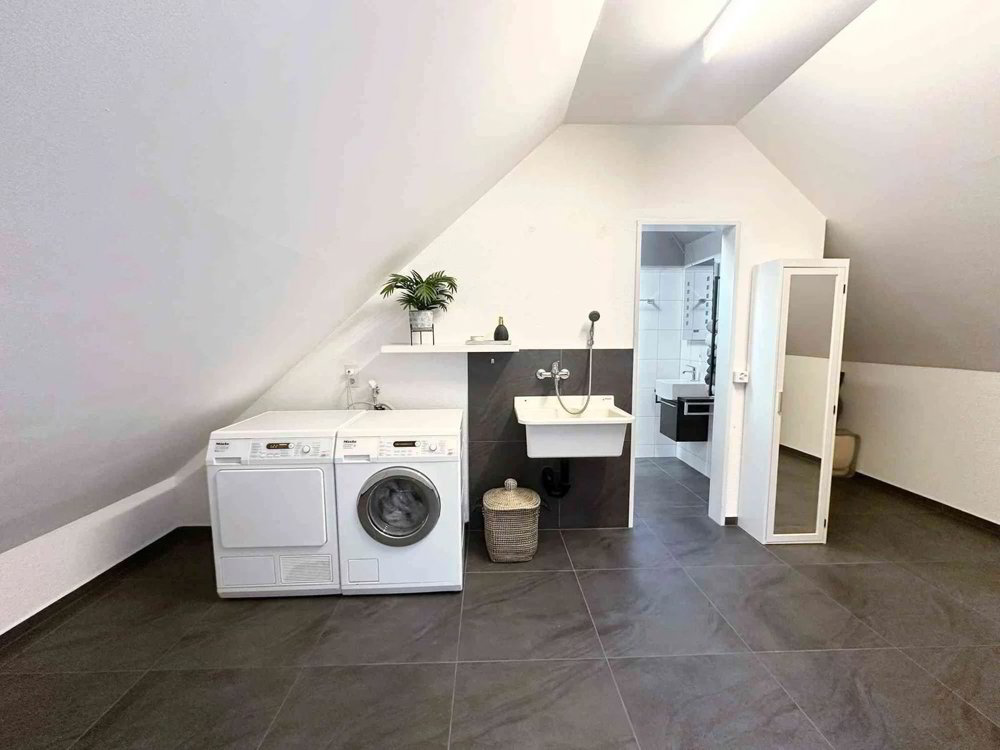 4.5 rooms Apartment for rent in Bubikon - image 1/13