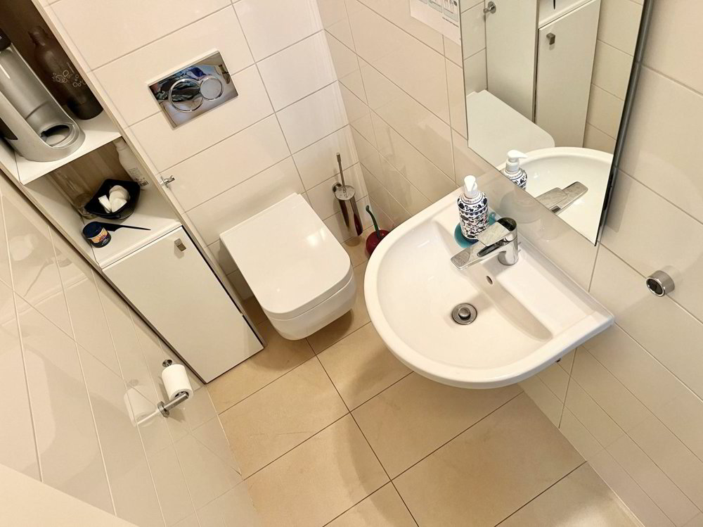 MODERNO SPAZIO COMMERCIALE A MASSAGNO - PIAZZA SANTA LUCIA - Mehr
