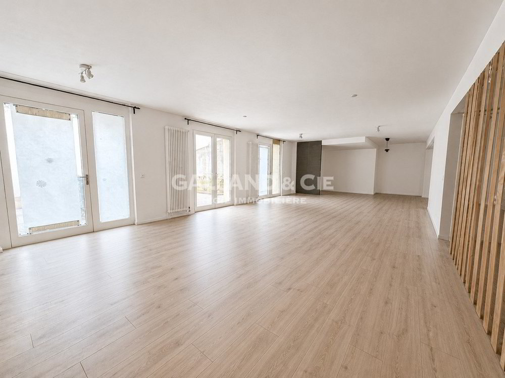 Grosszügige Fläche für medizinische Praxis oder Büro – ~164 m²