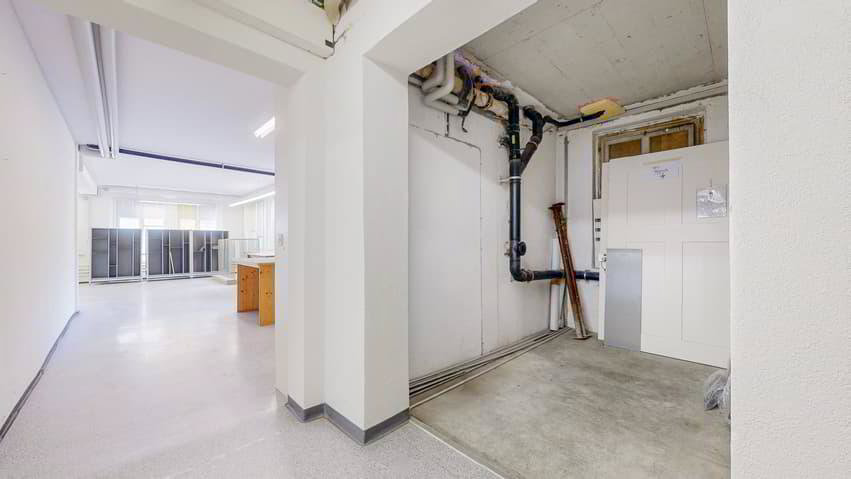 Gewerbefläche (150 m²) mit Laderampe - Ansicht 2
