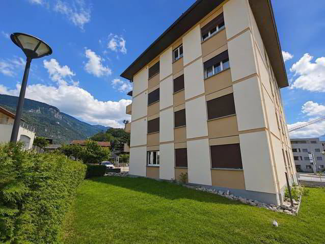 3.5 rooms Apartment to buy in Sierre - image 1/8