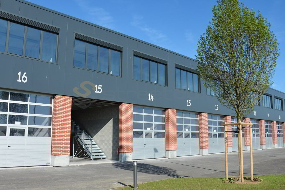 null rooms Office & Commercial for rent in Payerne - image 1/3