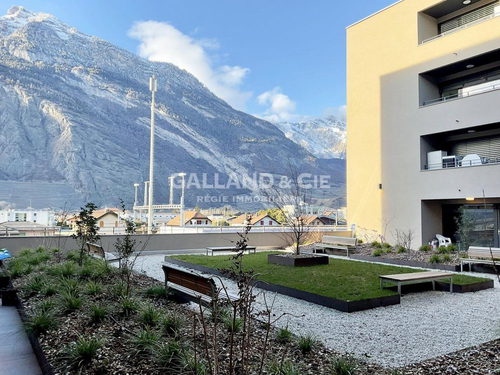 3 rooms Apartment for rent in Saxon - image 1/2