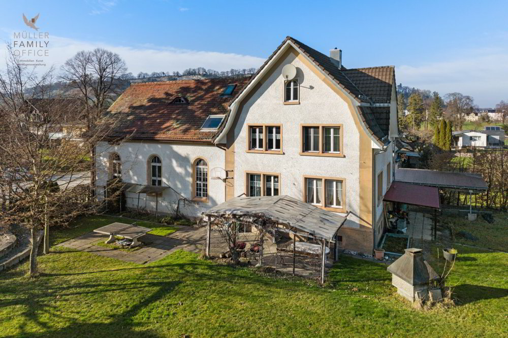 Aussergewöhnliches Einfamilienhaus (ehemaliges Kirchlein) an ruhiger Lage mit viel Entwicklungspotenzial (Mehrgenerationenhaus möglich) - Ansicht 5