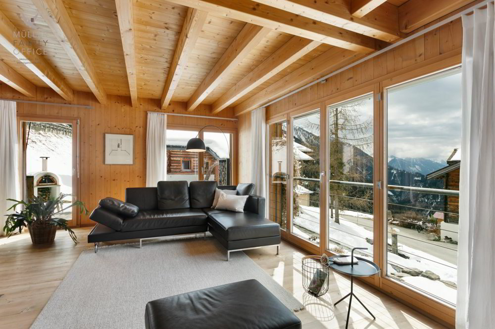 Stilvolles Holzhaus mit alpinem Charme und nachhaltigem Wohn- und Energiekonzept - Ansicht 4