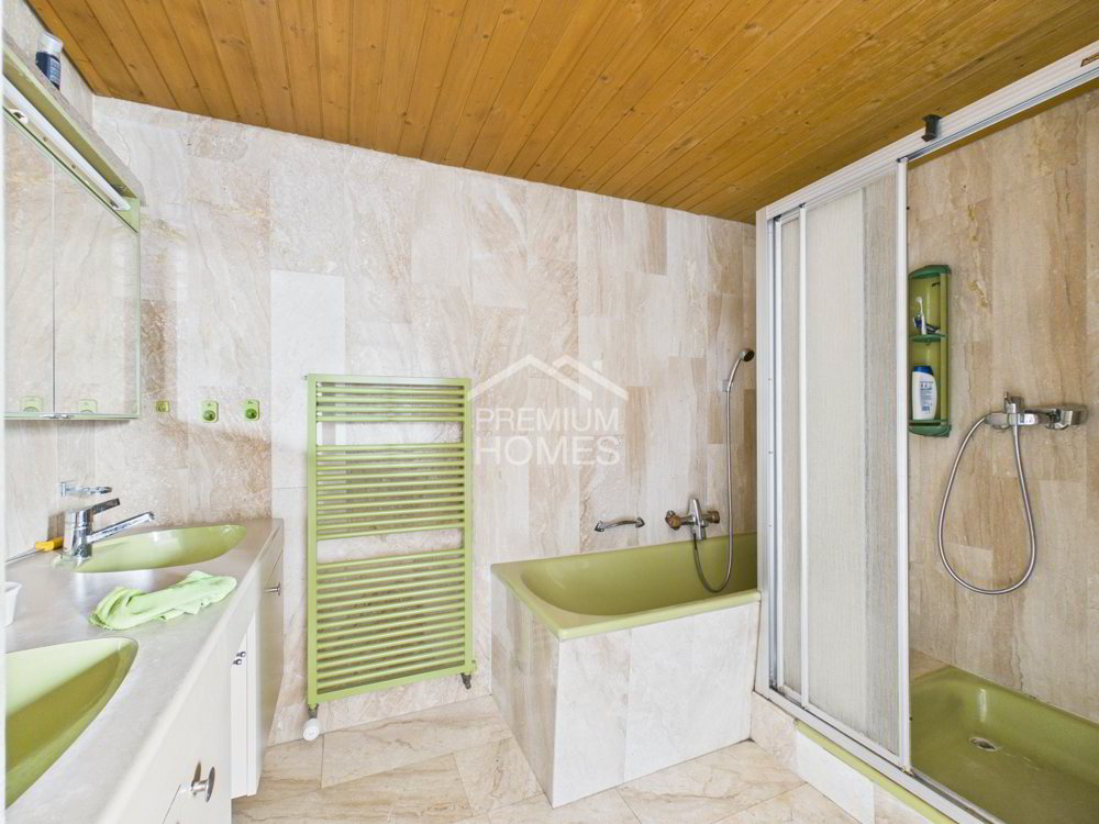 Casa di 9 locali in vendita a Luterbach - immagine 1/13