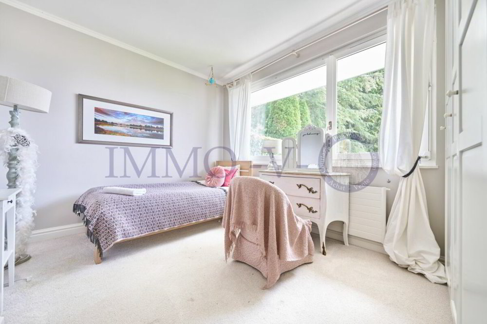 7 rooms House to buy in Chamby - image 1/13