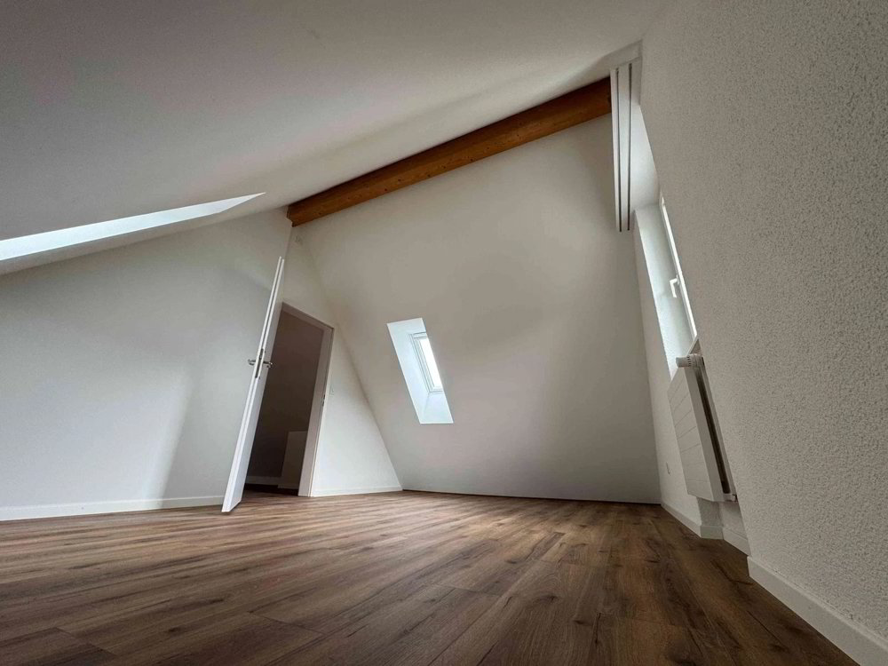 4 rooms Apartment for rent in Langwiesen - image 1/10