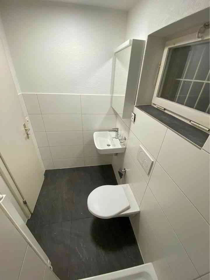 1.5 Zimmer Büro zu vermieten in Belp - Bild 1/3
