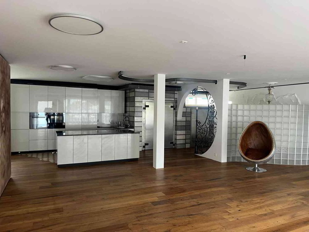 Wohnen und Arbeiten unter einem Dach zwischen Bern und Thun auf 290 m²