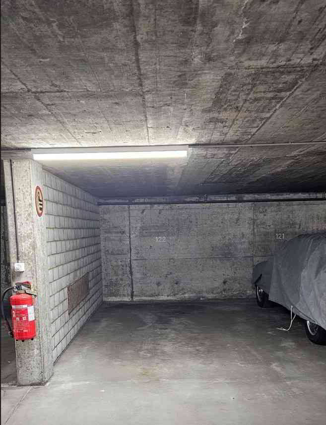 Parking, garage null pièces à louer à Muttenz - image 1/3