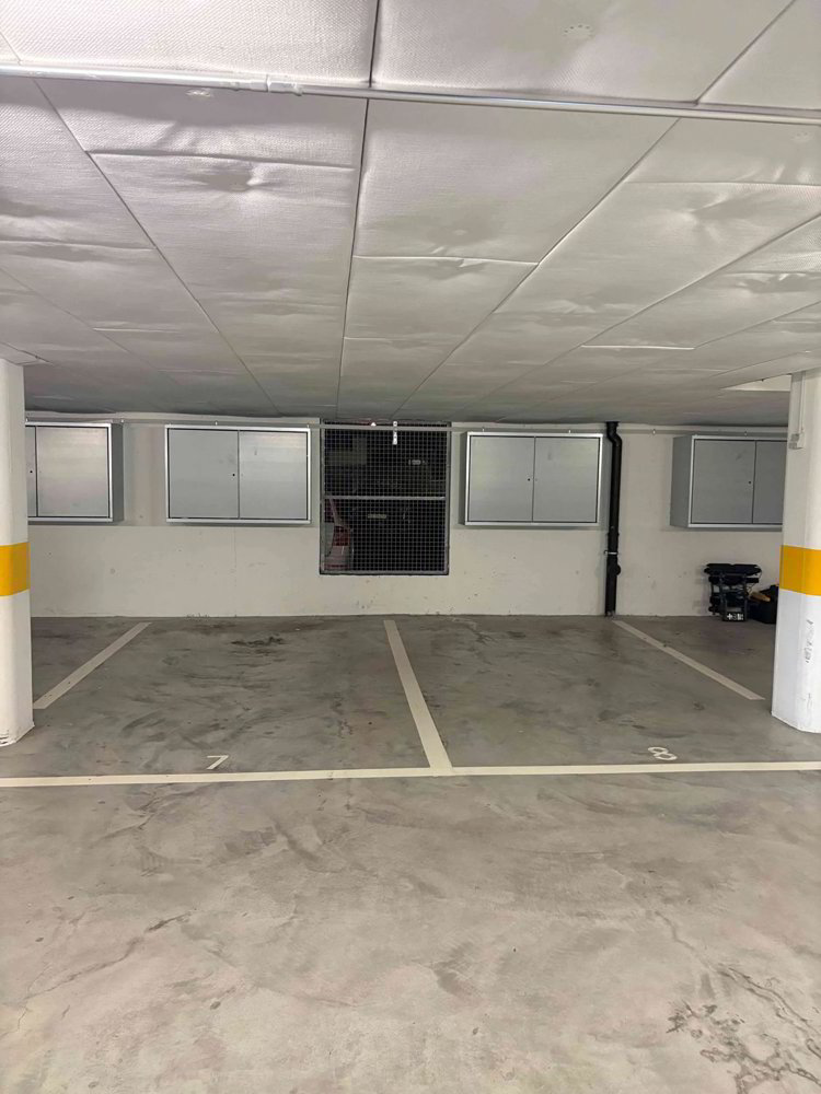null Zimmer Parkplatz, Garage zu vermieten in Ebikon - Bild 1/1