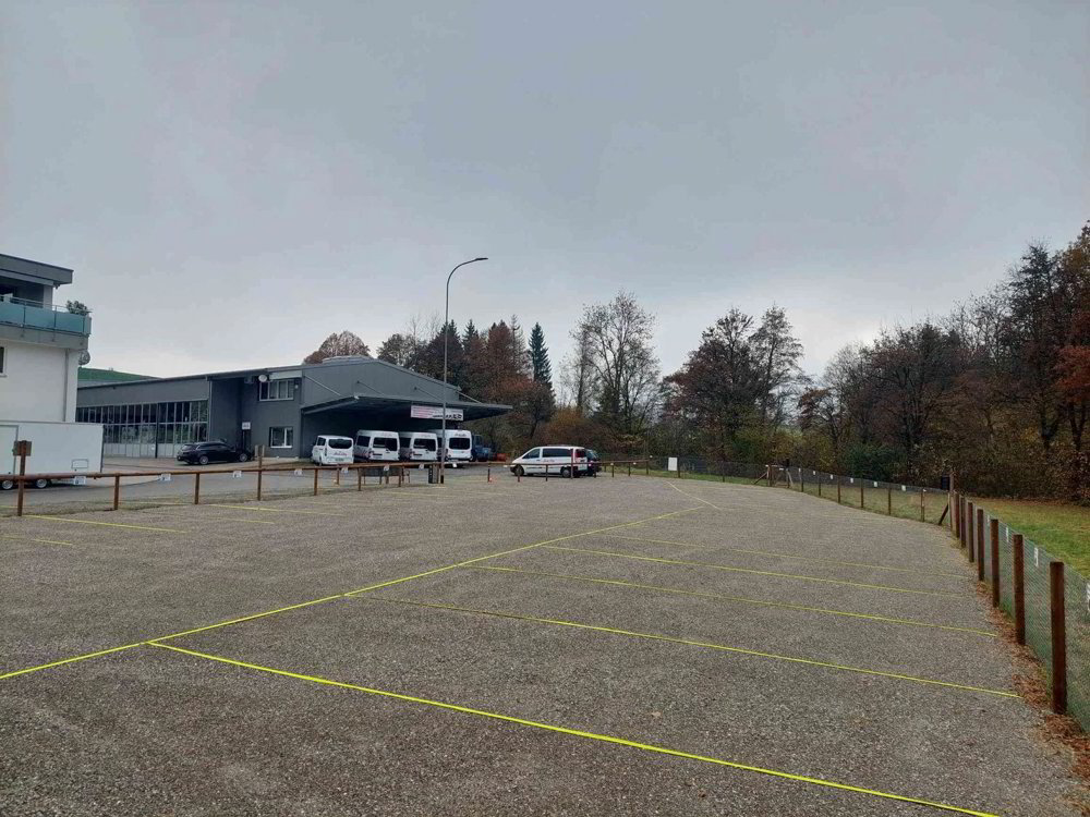 Aussen-Parkplatz - Ansicht 2