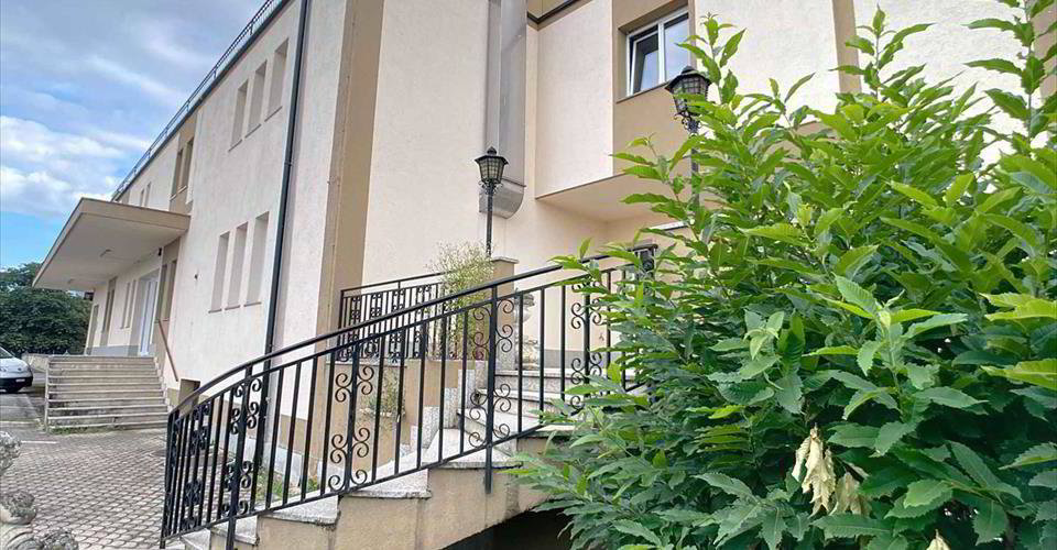 null rooms Office & Commercial for rent in Gland - image 1/6