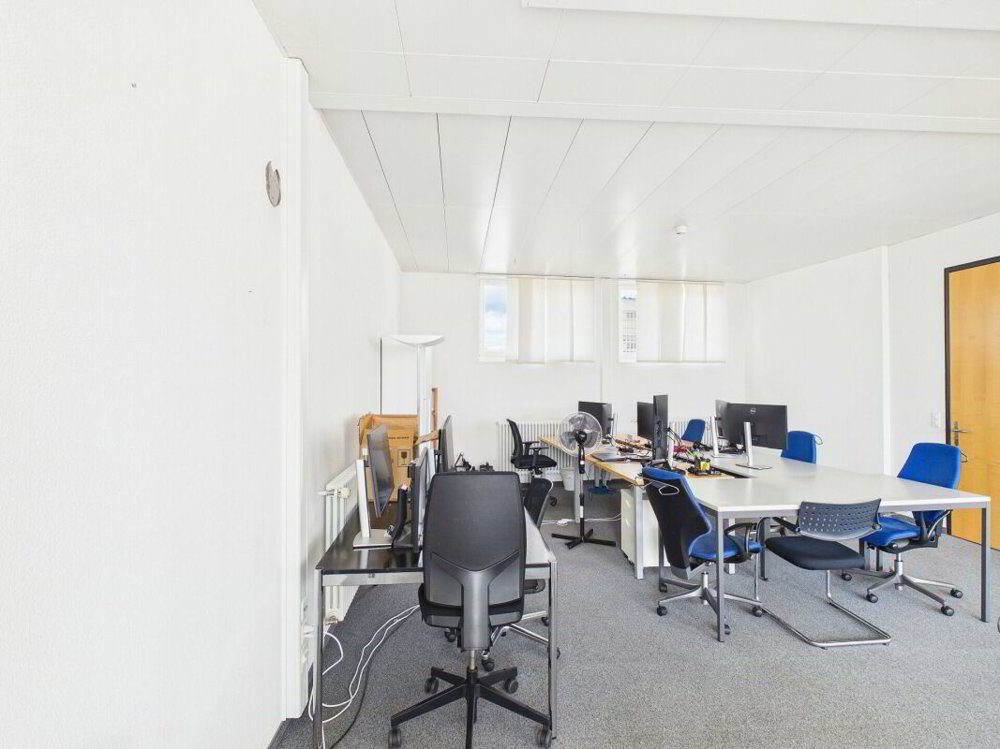3 rooms Office & Commercial for rent in Zurigo - image 1/13